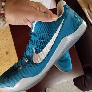 Kobe 11